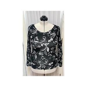 Energie Women's black and white floral long sleeve top. Size large.